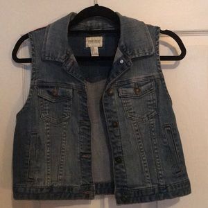 Jean vest with interesting backing